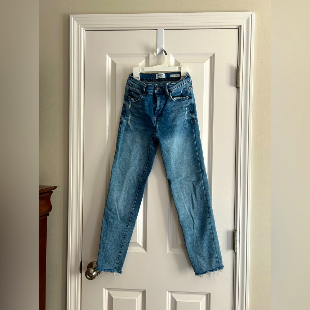 Kensie straight leg jeans